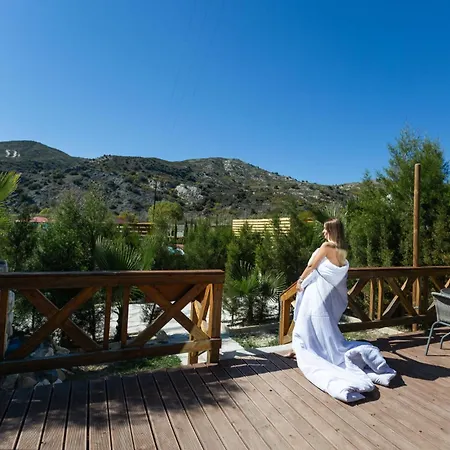 Amazing Cyprus Glamping Domes - Glamping Cyprus Luxuszelt Prastio (Paphos)