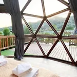 Amazing Cyprus Glamping Domes - Glamping Cyprus אוהל מפואר פאפוס